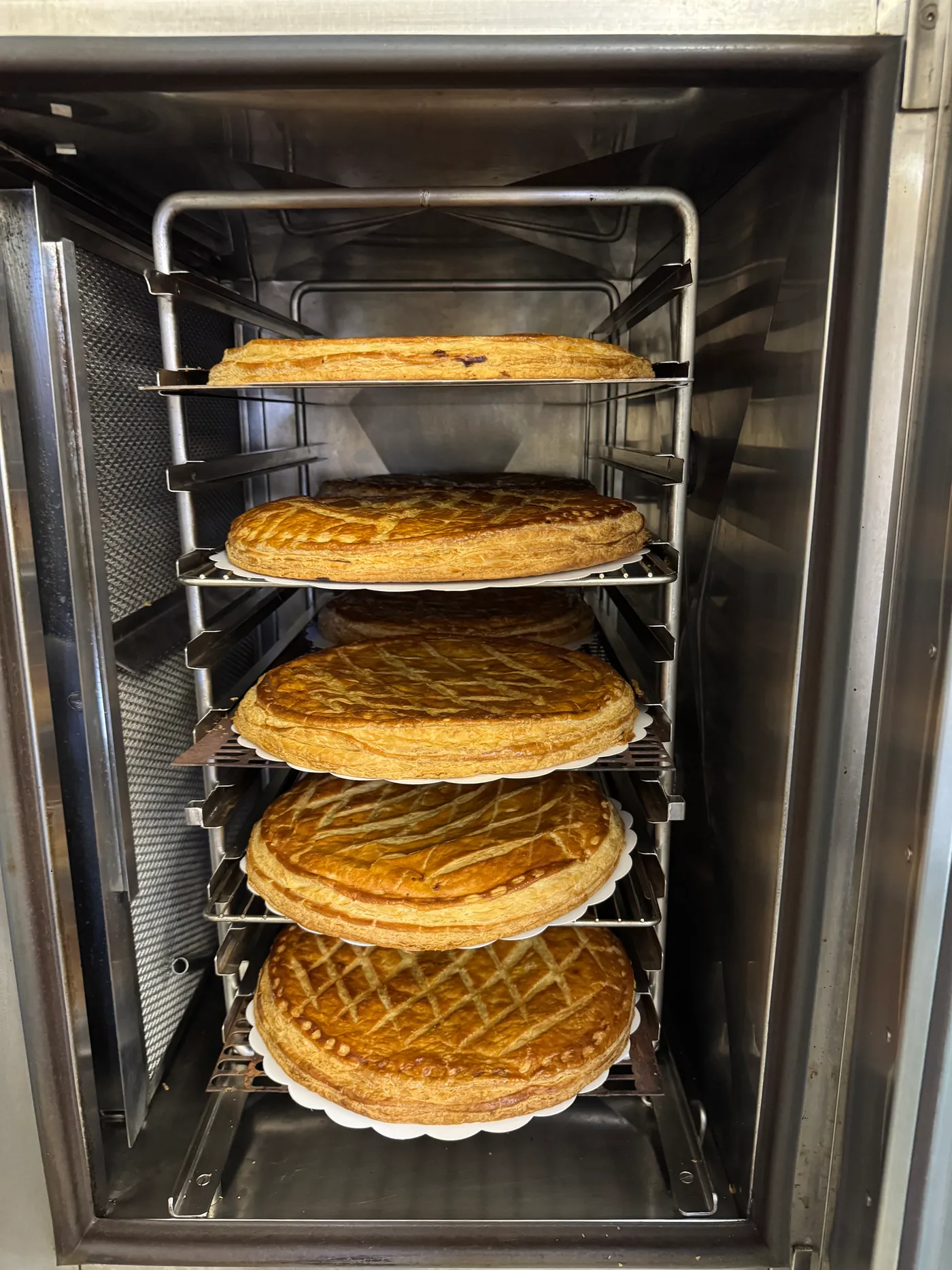 Les galettes des rois du Cercle, prêtes à être servies